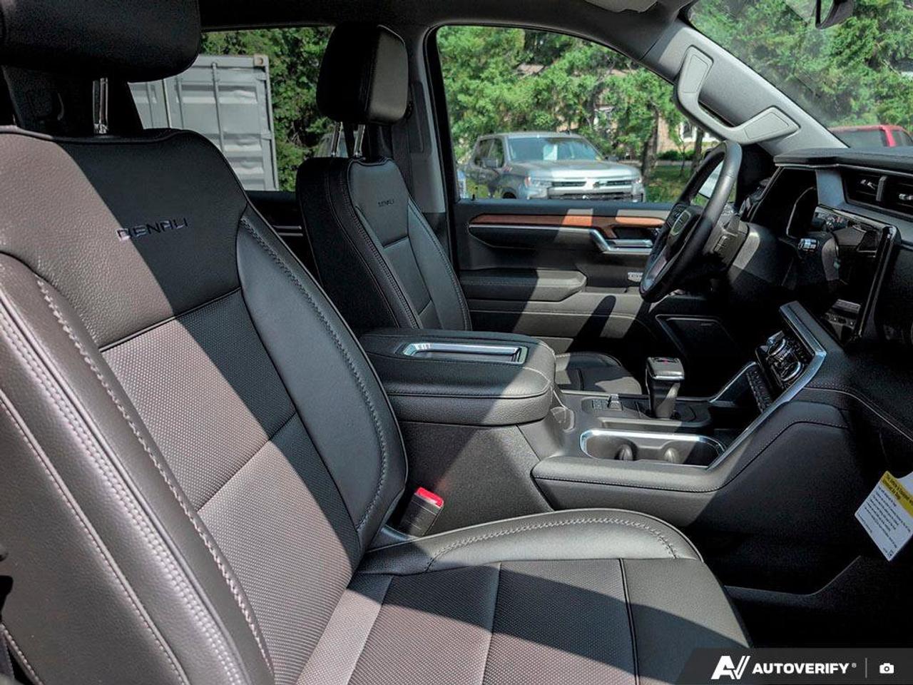 2022 GMC Sierra 1500 DenaliDenali   Remote Start   Trailer Brake Contro Photo