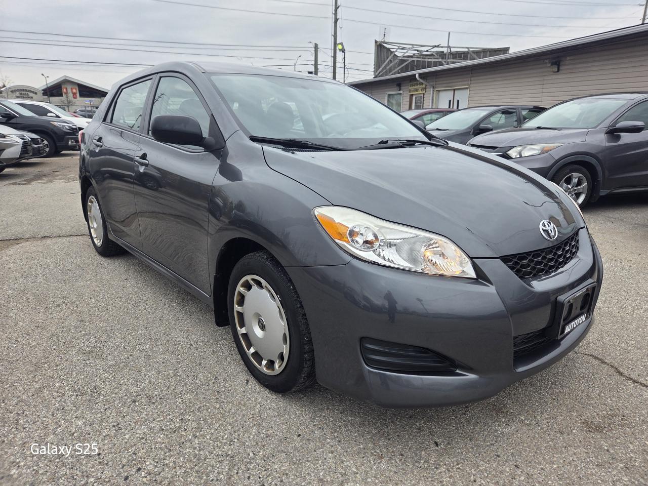 2012 Toyota Matrix AUTO AIR ABS BLUE TOOTH LOW KM $12,688.00 Photo