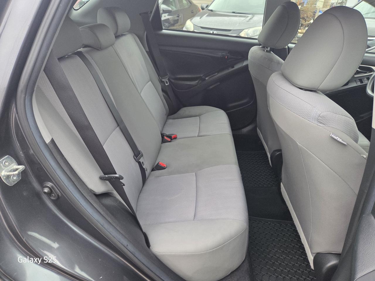 2012 Toyota Matrix AUTO AIR ABS BLUE TOOTH LOW KM $12,688.00 Photo