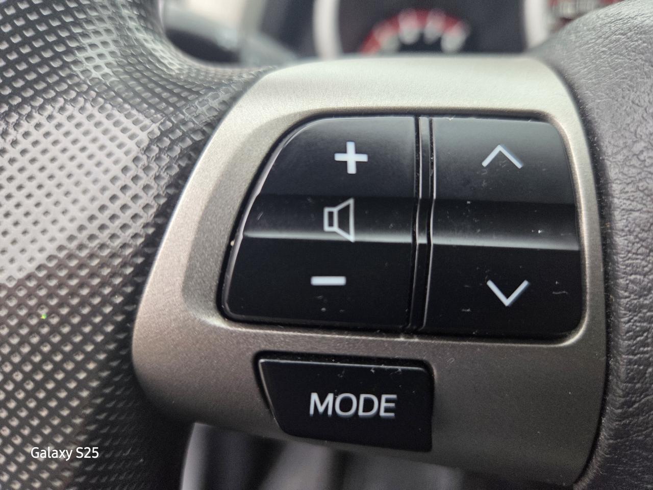 2012 Toyota Matrix AUTO AIR ABS BLUE TOOTH LOW KM $12,688.00 Photo