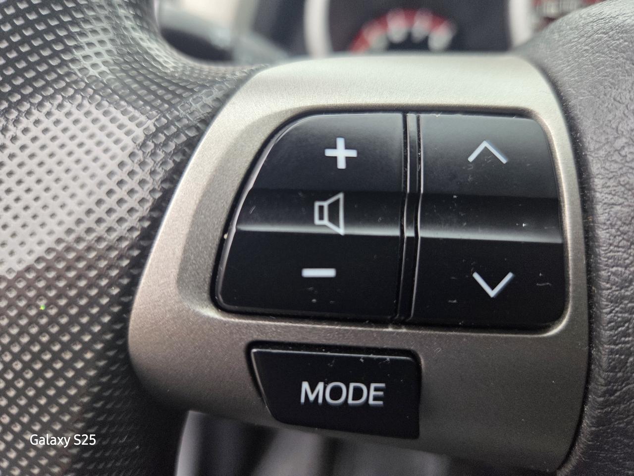 2012 Toyota Matrix AUTO AIR ABS BLUE TOOTH LOW KM $11,688.00 Photo