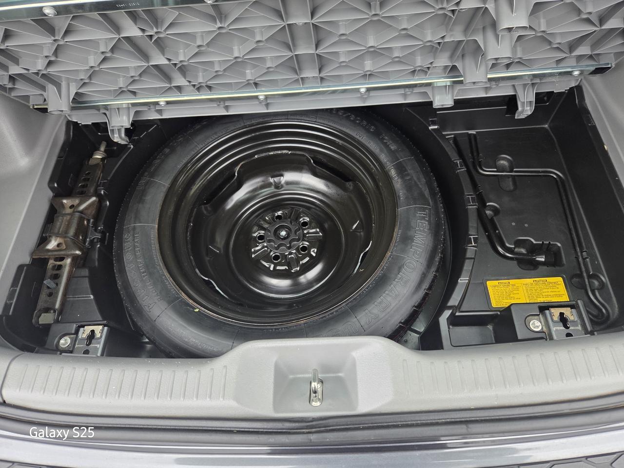 2012 Toyota Matrix AUTO AIR ABS BLUE TOOTH LOW KM $11,688.00 Photo