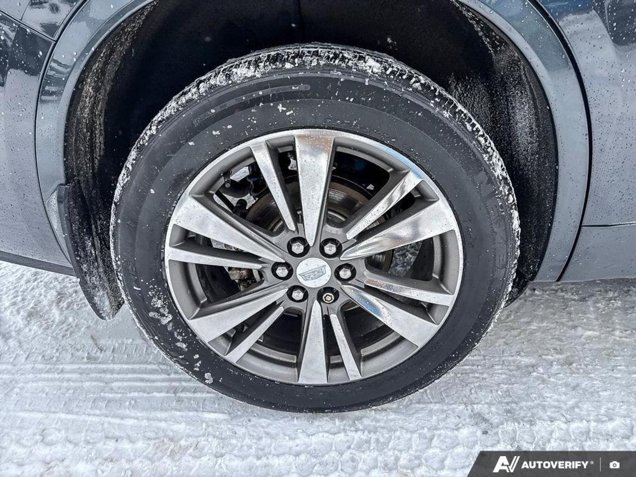 2021 Cadillac XT6 Premium Luxury   LEATHER SEATING, DUAL SUNROOF, AL Photo