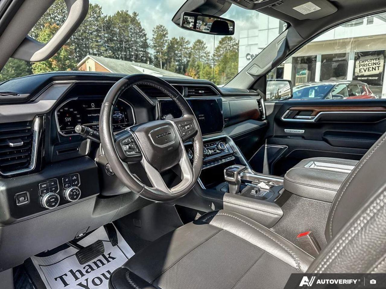 2022 GMC Sierra 1500 Denali   TONNEAU COVER, RUNNING BOARDS, Photo