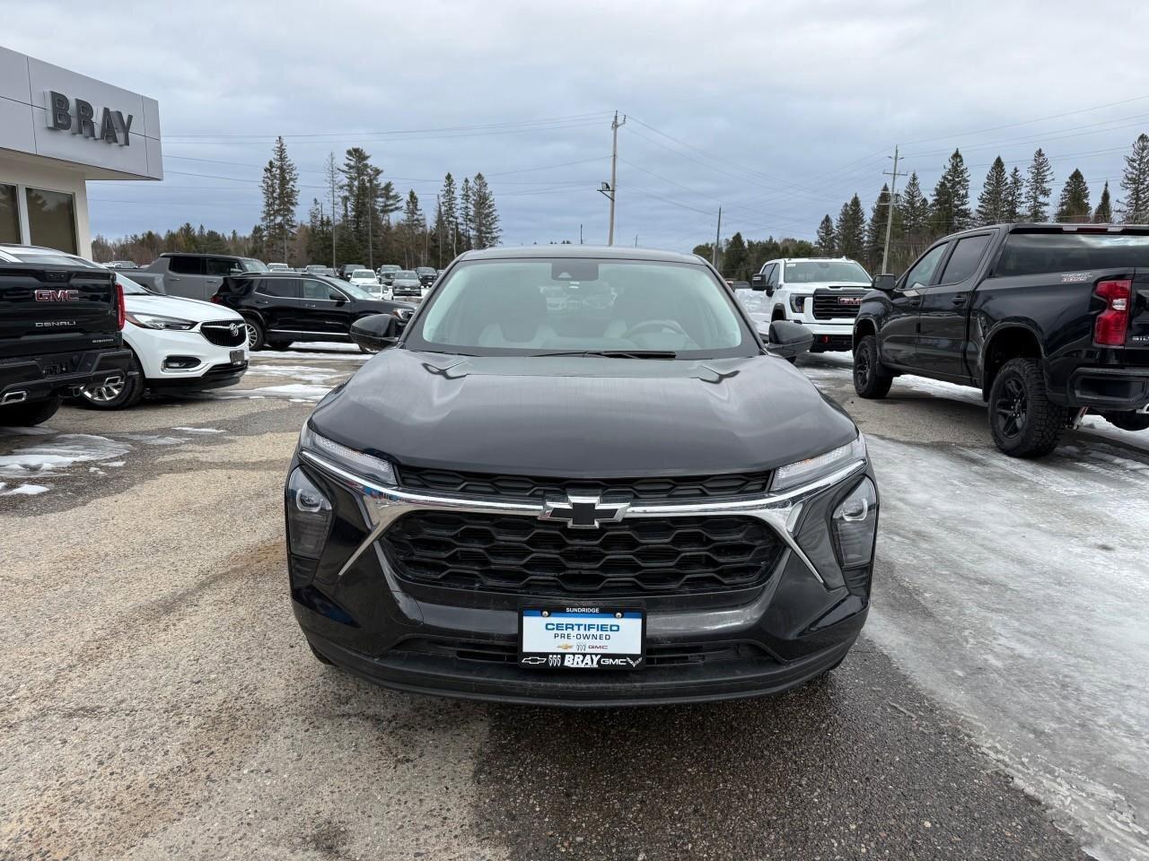 2025 Chevrolet Trax LS   LEASE RETURN   ALL WEATHER MATS Photo