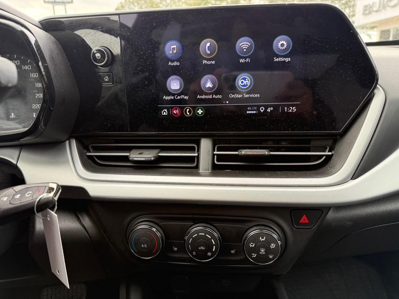 2025 Chevrolet Trax LS   LEASE RETURN   ALL WEATHER MATS Photo