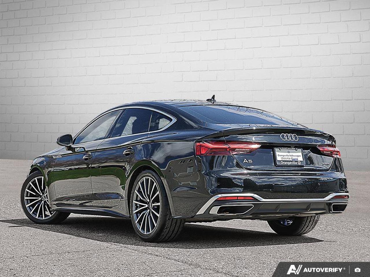 2022 Audi A5 Sportback TechnikACCIDENT-FREE, TWO SETS OF TIRES, AWD, SUNR Photo