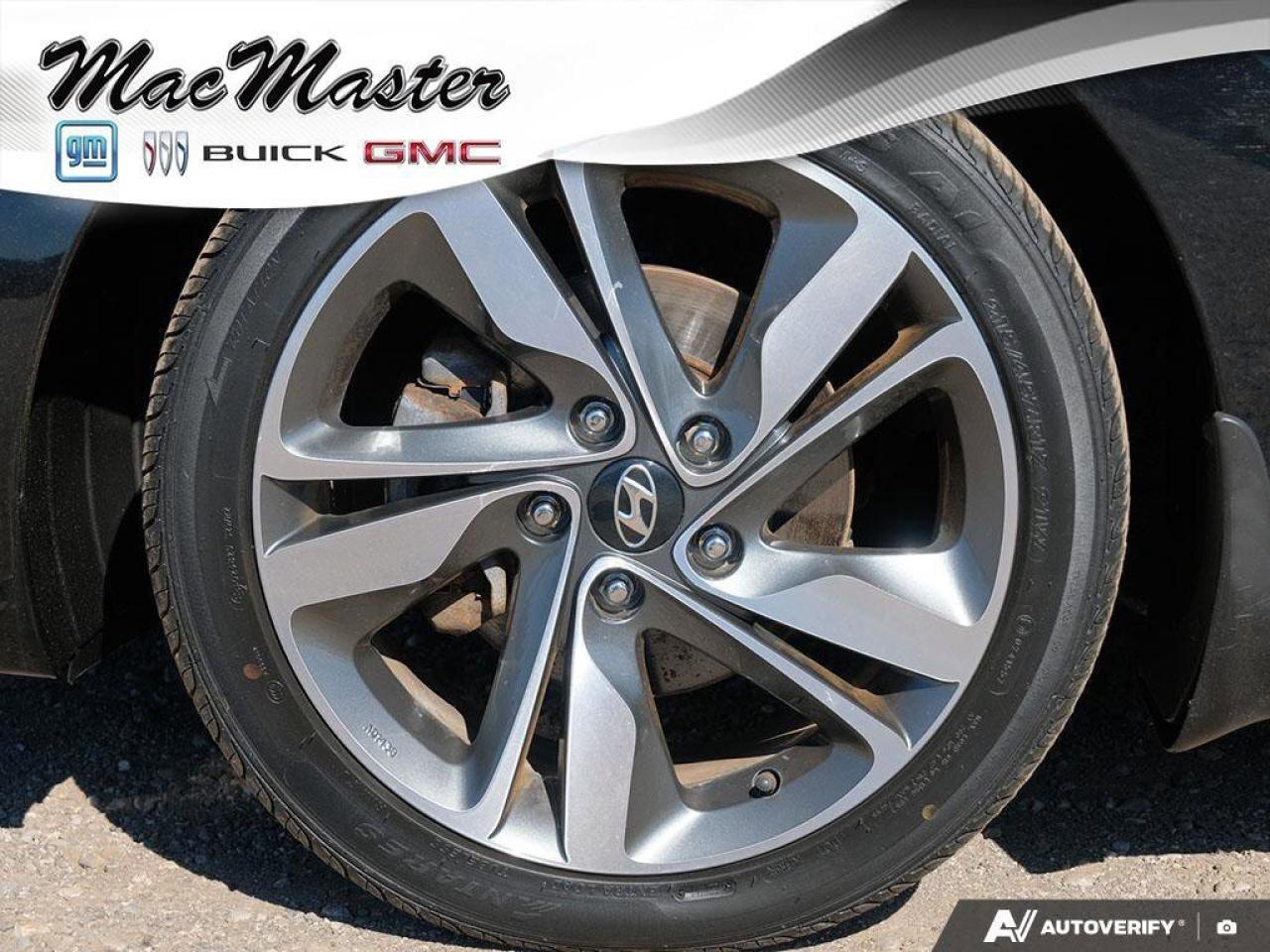 2016 Hyundai Elantra SportGLS, 2.0L, MANUAL, HEATED CLOTH, ROOF, CERTIF Photo