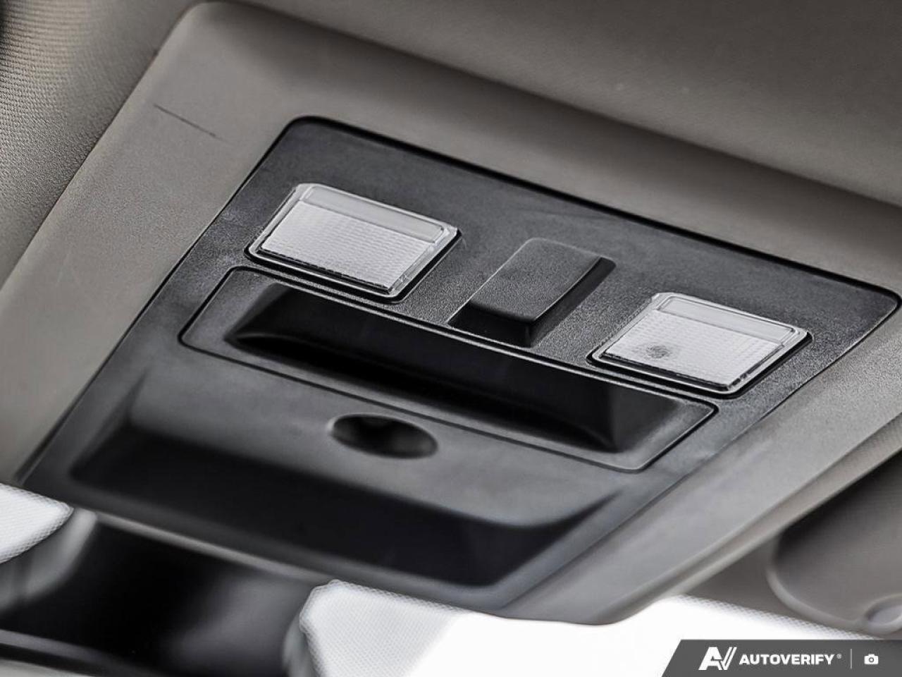 2022 RAM 1500 Classic ExpressBLACK EXPRESS, NIGHT, CREW, HEMI, 4X4, HEAT Photo