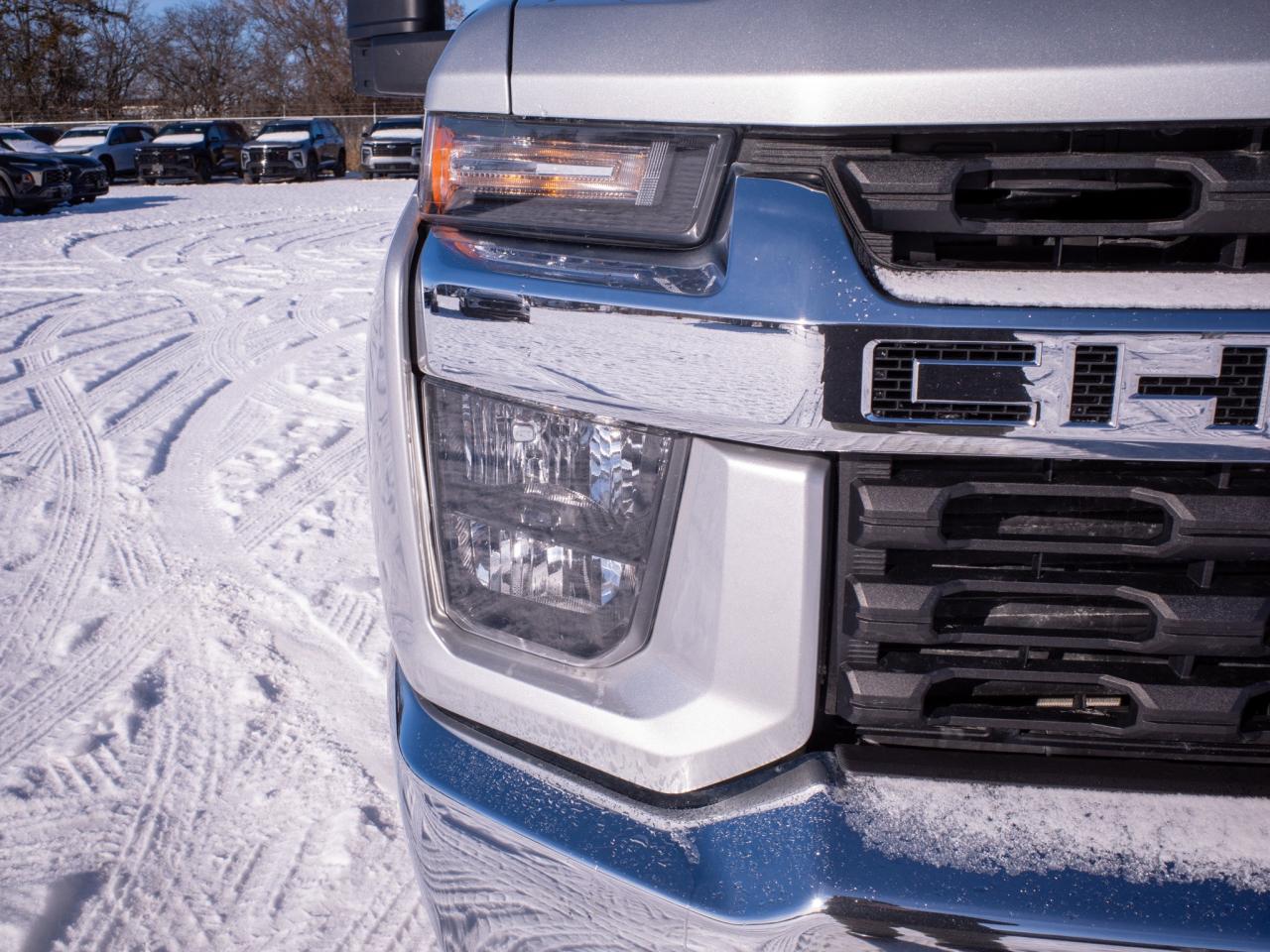 2023 Chevrolet SILVERADO 2500HD LT - 6.6 L V8 Gas Engine Photo