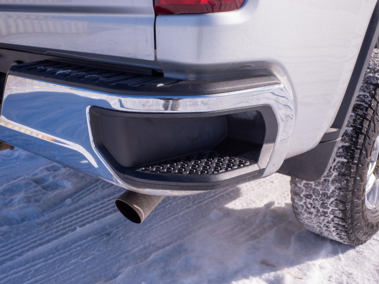 2023 Chevrolet SILVERADO 2500HD LT - 6.6 L V8 Gas Engine Photo