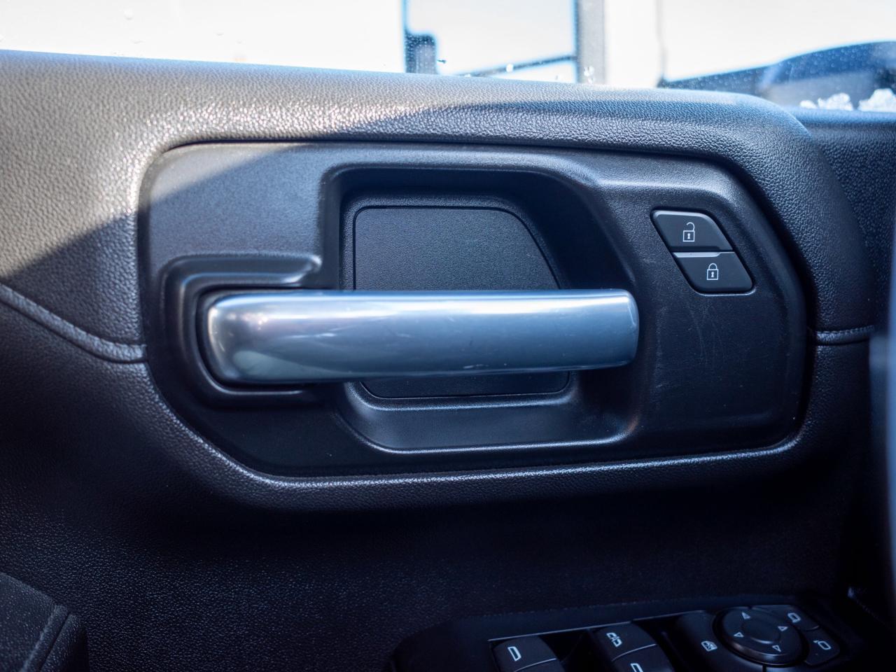 2023 Chevrolet SILVERADO 2500HD LT - 6.6 L V8 Gas Engine Photo