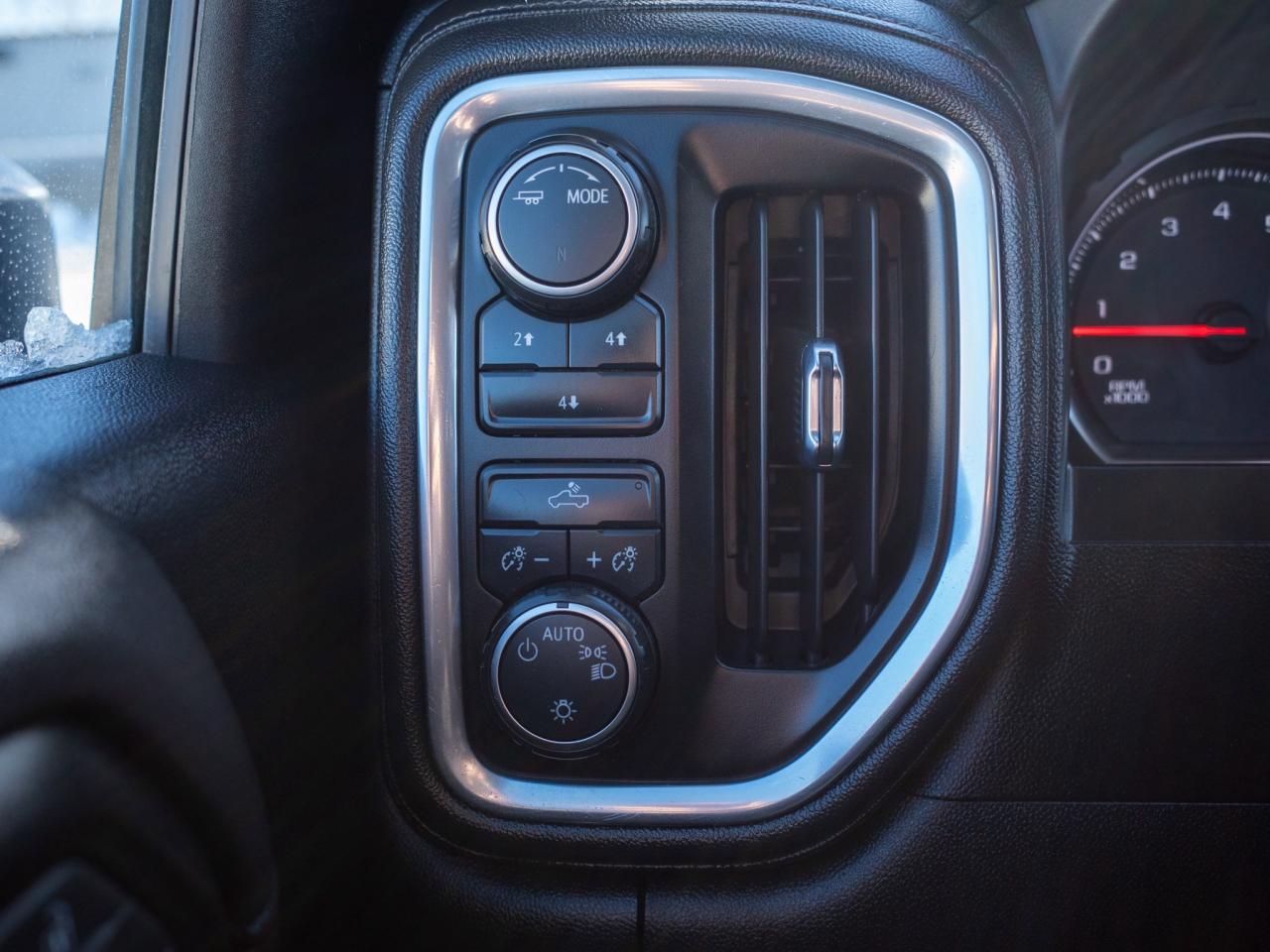 2023 Chevrolet SILVERADO 2500HD LT - 6.6 L V8 Gas Engine Photo