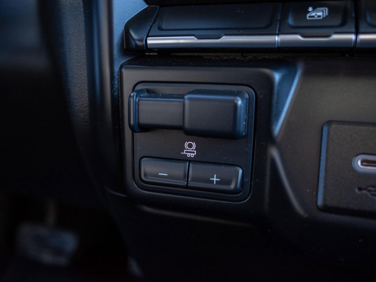 2023 Chevrolet SILVERADO 2500HD LT - 6.6 L V8 Gas Engine Photo