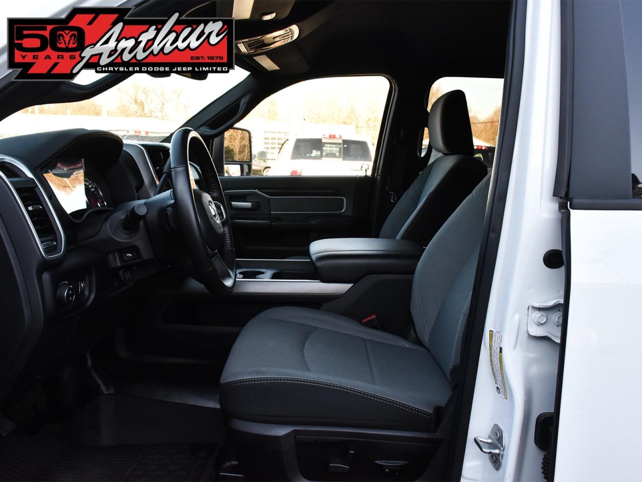 2023 RAM 2500 Big Horn Crew Cab 4x4 Photo