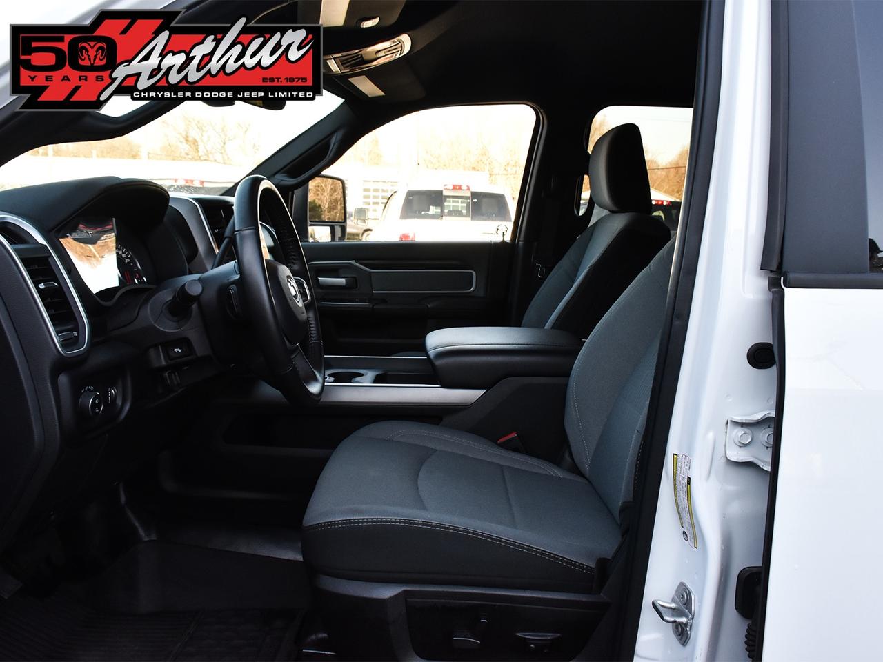 2023 RAM 2500 Big Horn Crew Cab 4x4 Photo