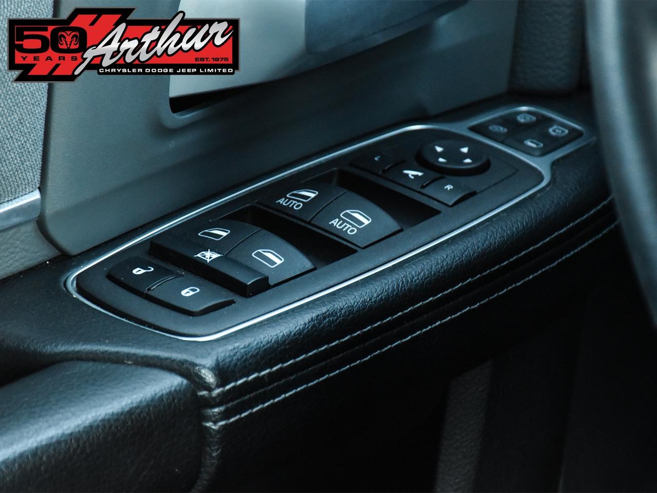 2023 RAM 2500 Big Horn Crew Cab 4x4 Photo