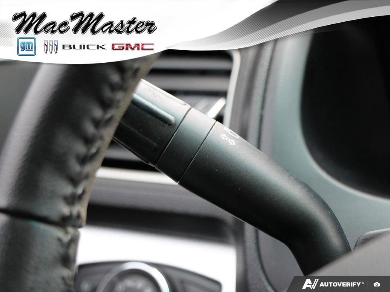 2017 Ford Explorer XLTXLT, V6, 4WD, NAV, ROOF, HEATED CLOTH, AS-TRADE Photo