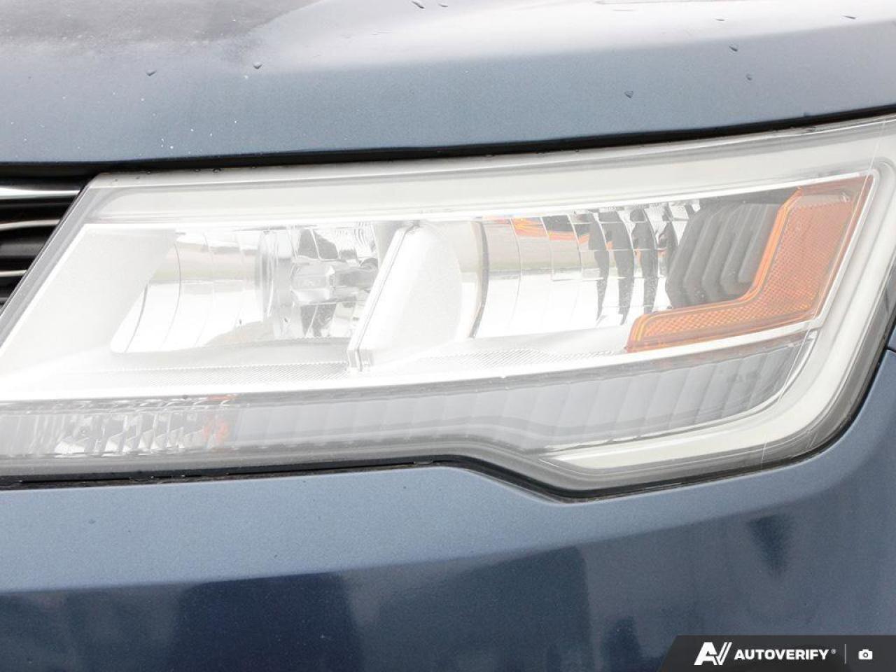 2017 Ford Explorer XLTXLT, V6, 4WD, NAV, ROOF, HEATED CLOTH, AS-TRADE Photo