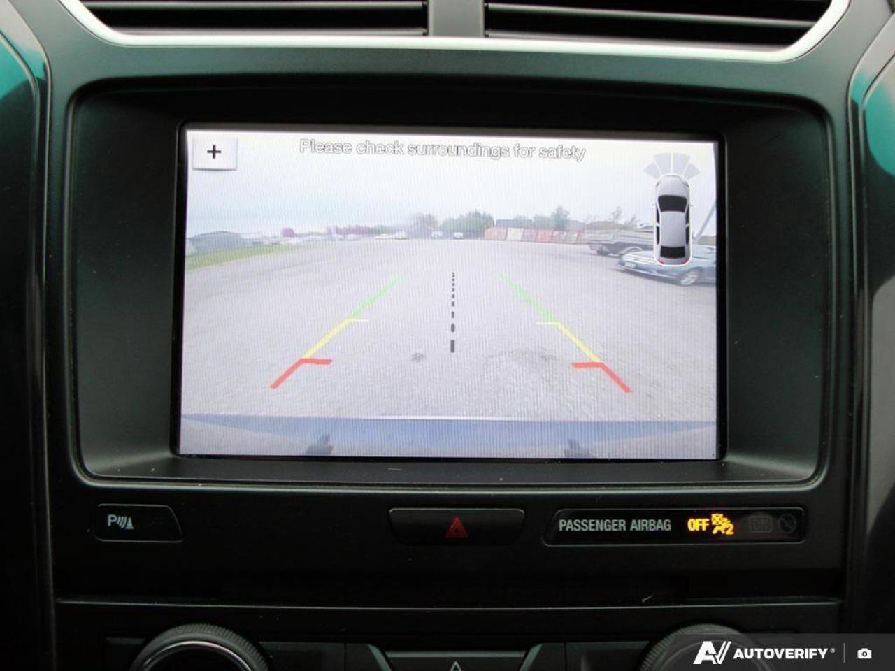 2017 Ford Explorer XLTXLT, V6, 4WD, NAV, ROOF, HEATED CLOTH, AS-TRADE Photo