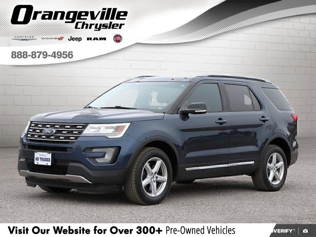2017 Ford Explorer XLTXLT, V6, 4WD, NAV, ROOF, HEATED CLOTH, AS-TRADE Photo