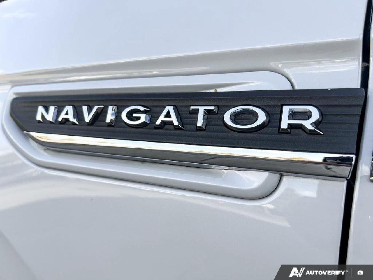 2023 Lincoln Navigator Reserve   ONE OWNER   MASSAGE SEATS   LTHR ONE OWN Photo