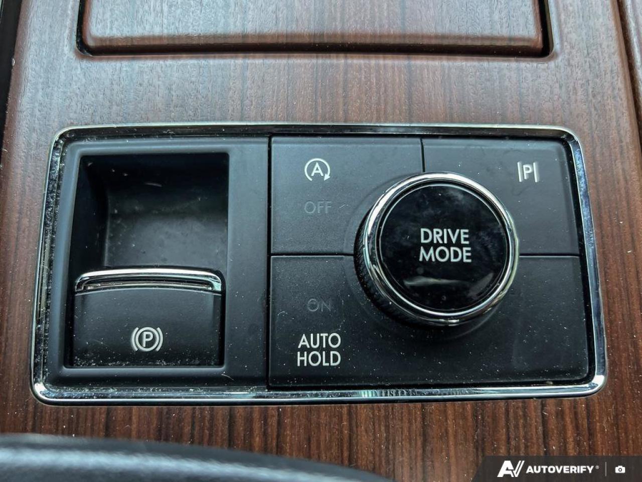 2023 Lincoln Navigator Reserve   ONE OWNER   MASSAGE SEATS   LTHR ONE OWN Photo