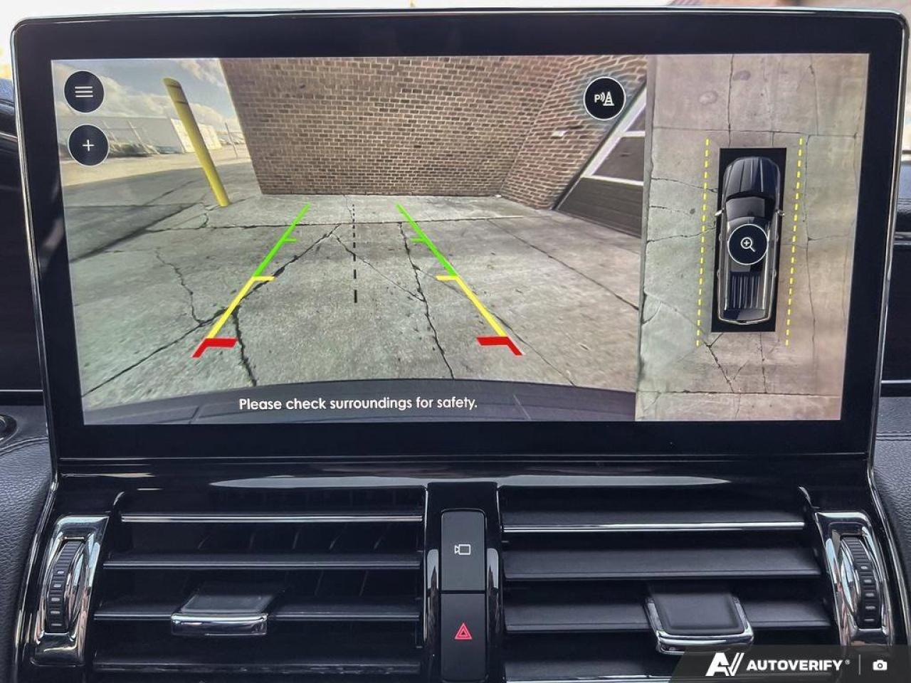 2023 Lincoln Navigator Reserve   ONE OWNER   MASSAGE SEATS   LTHR ONE OWN Photo