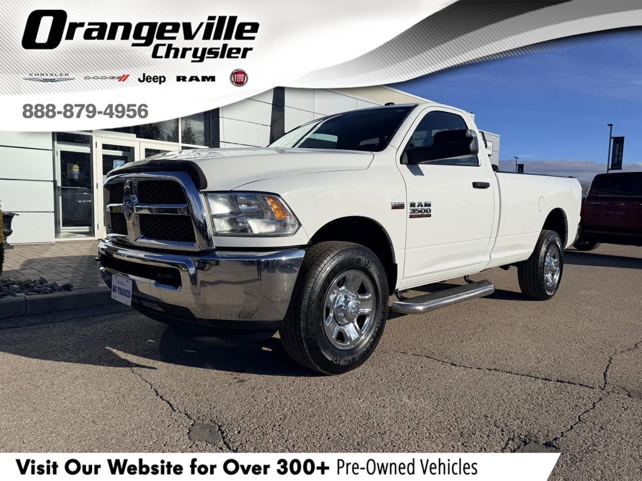 2014 RAM 3500 TradesmanST, 5.7L HEMI V8, RWD, AUTOMATIC, 8FT BOX Photo0