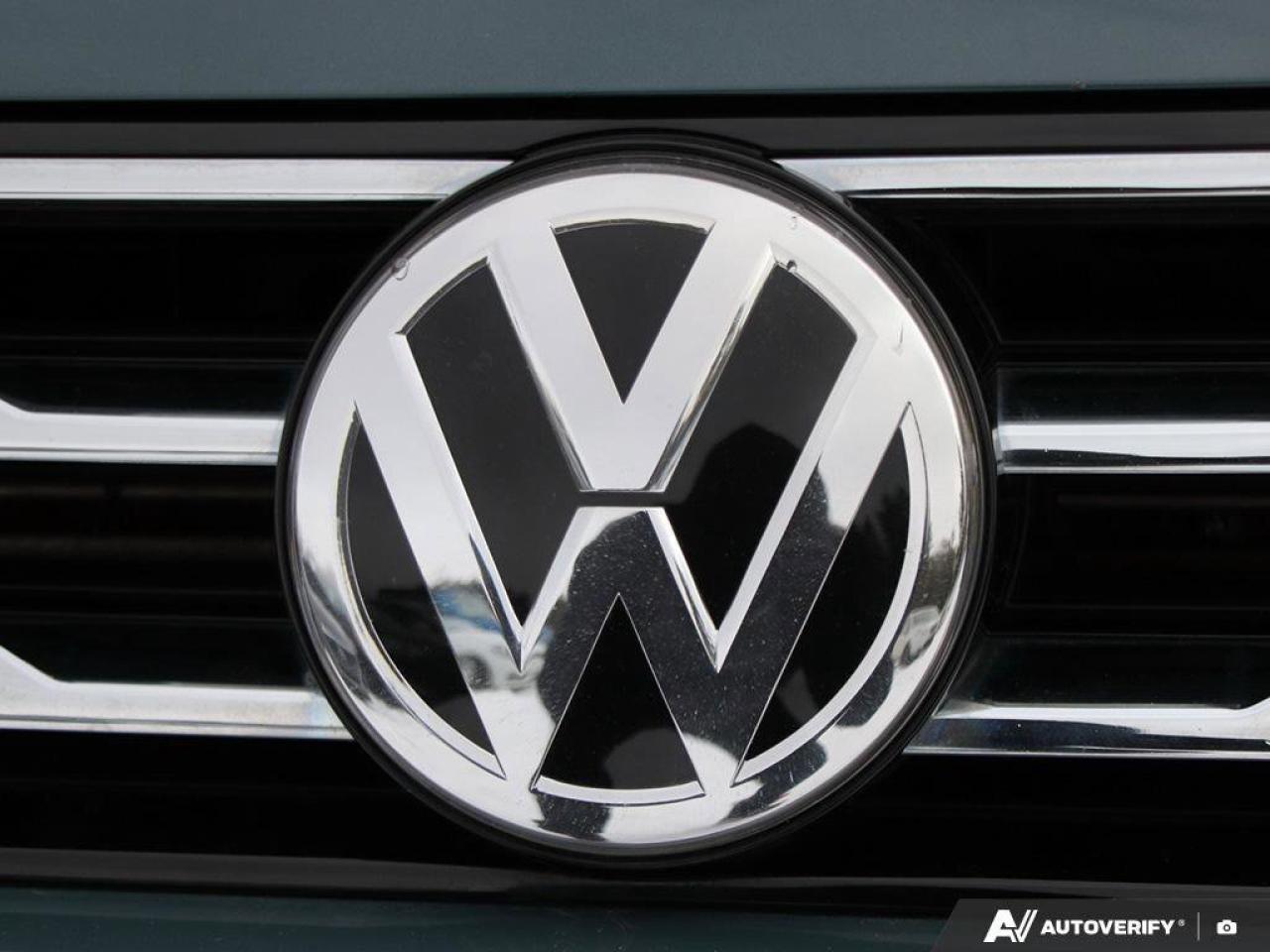 2021 Volkswagen Tiguan ComfortlineONE-OWNER, ACCIDENT-FREE, AWD, POWER TA Photo