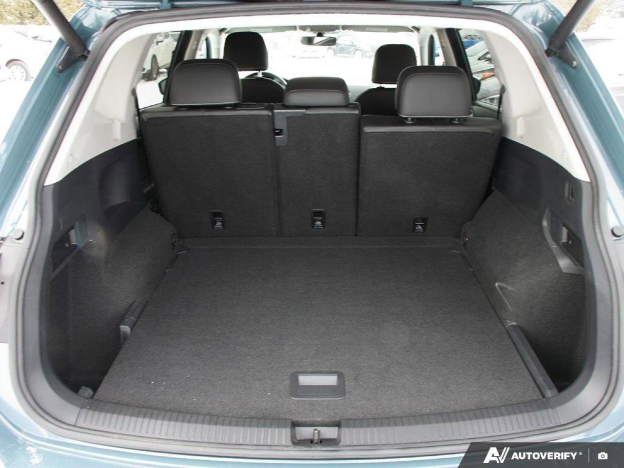 2021 Volkswagen Tiguan ComfortlineONE-OWNER, ACCIDENT-FREE, AWD, POWER TA Photo