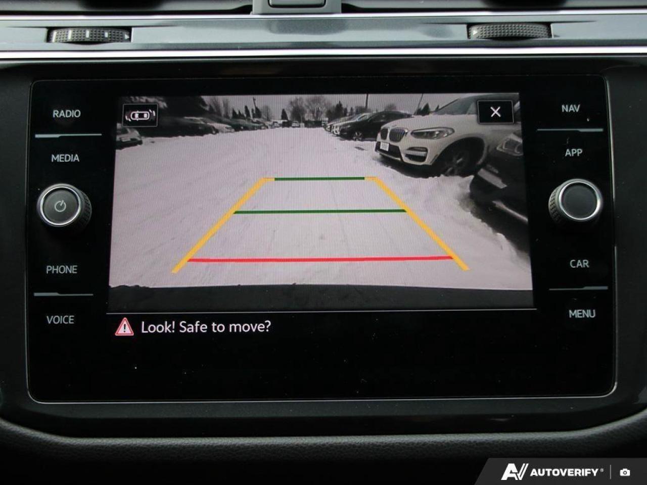 2021 Volkswagen Tiguan ComfortlineONE-OWNER, ACCIDENT-FREE, AWD, POWER TA Photo