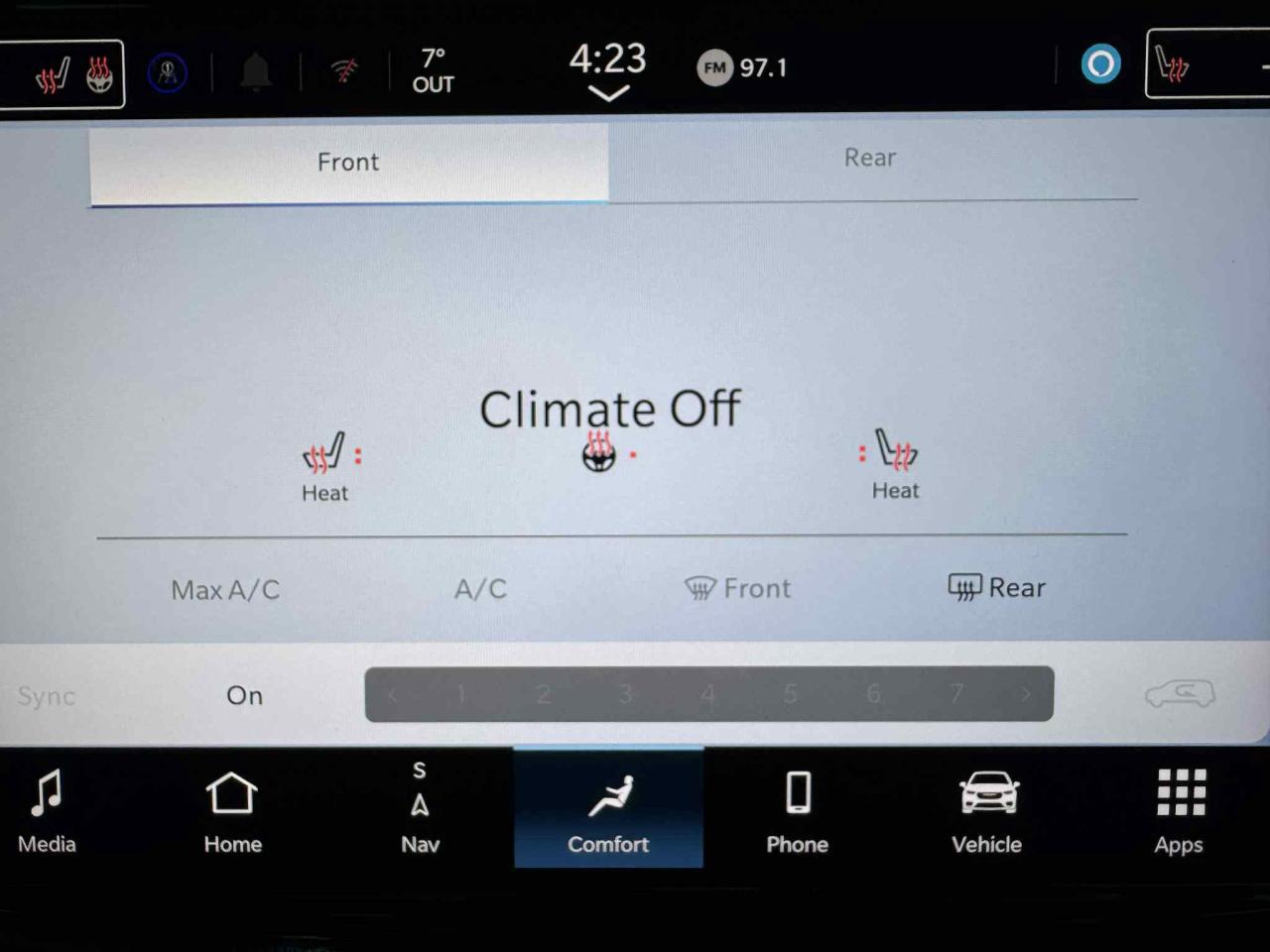 2024 Chrysler Grand Caravan SXT Photo