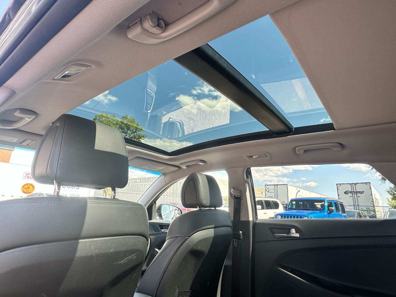 2017 Hyundai Tucson AWD ~ Ultimate ~ NO ACCIDENTS ~ CERTIFIED Photo