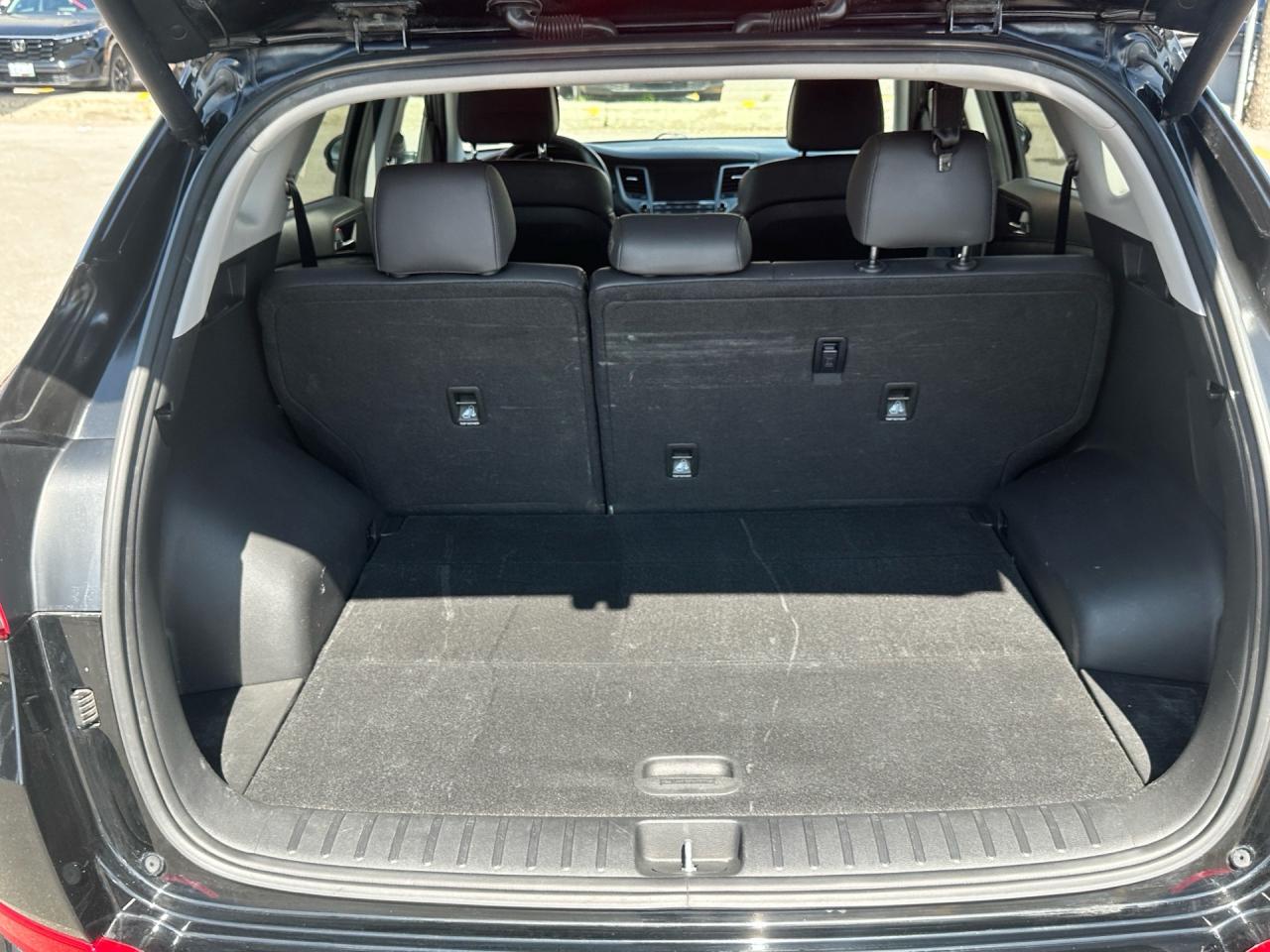 2017 Hyundai Tucson AWD ~ Ultimate ~ NO ACCIDENTS ~ CERTIFIED Photo