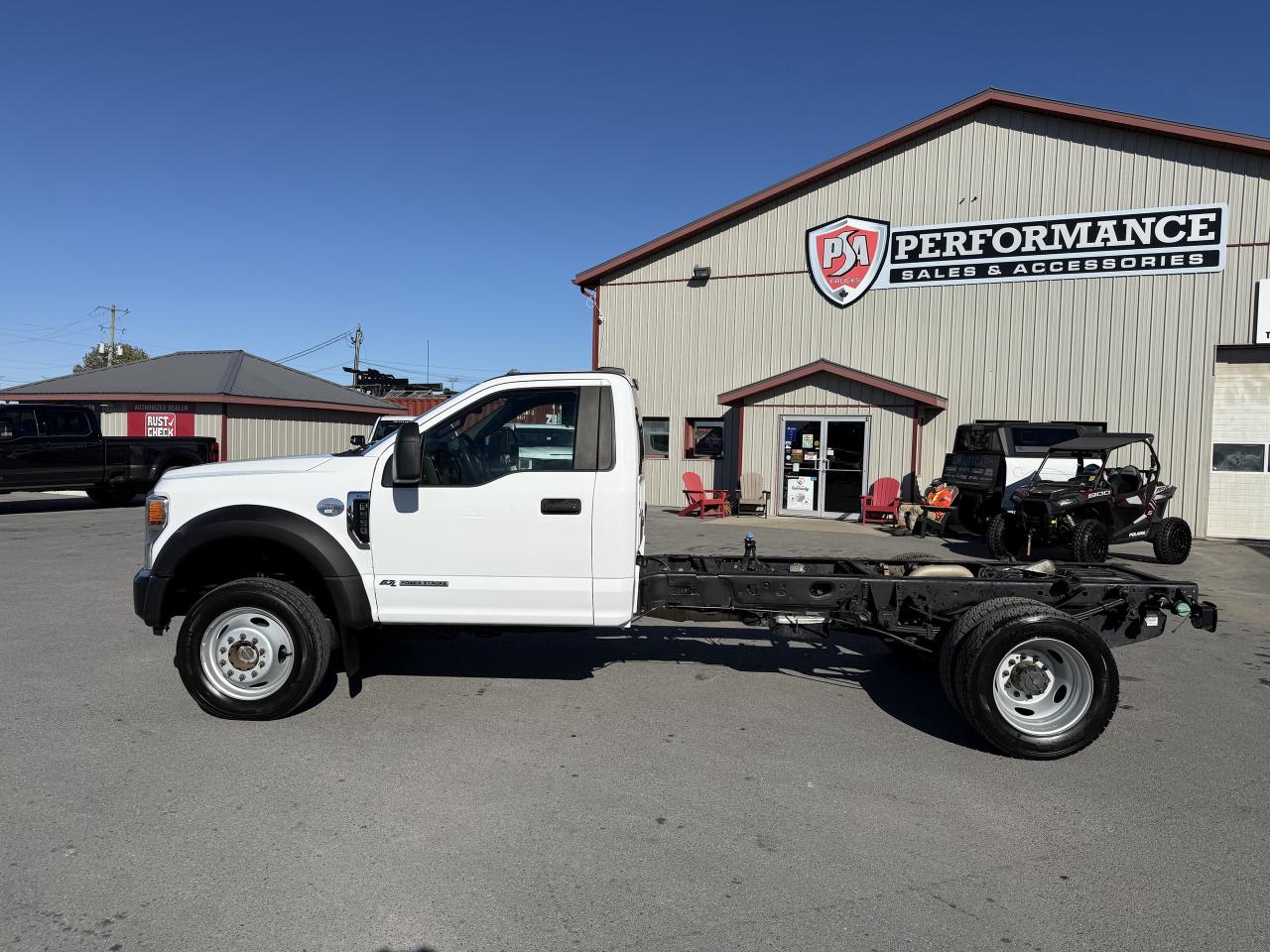2020 Ford F-550 XLT 4WD Reg Cab 169  WB 84  CA Photo