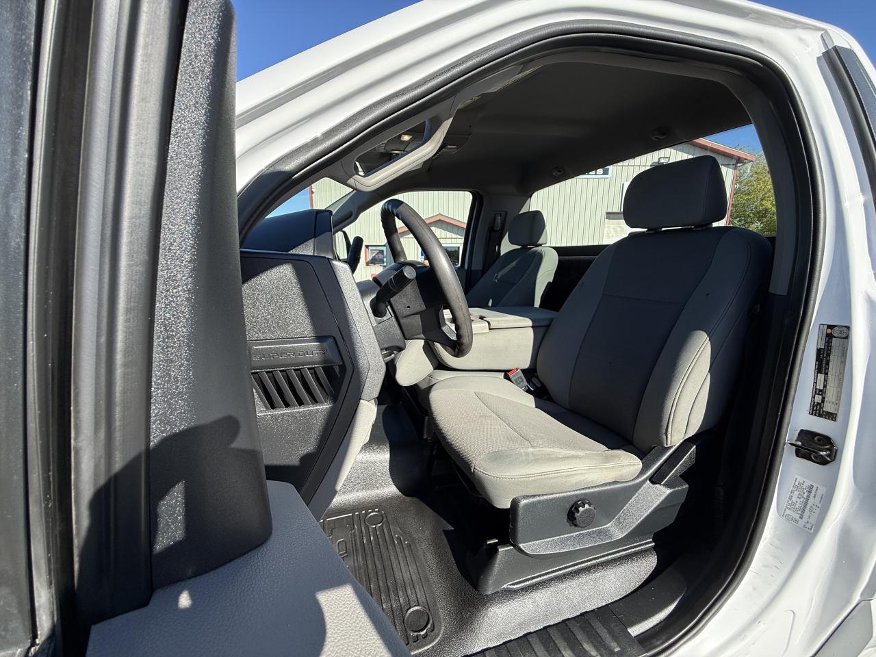 2020 Ford F-550 XLT 4WD Reg Cab 169  WB 84  CA Photo