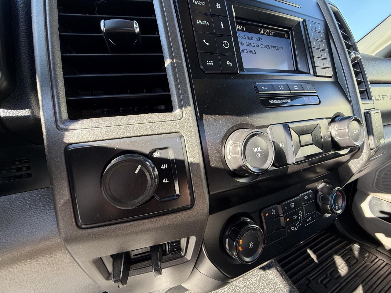 2020 Ford F-550 XLT 4WD Reg Cab 169  WB 84  CA Photo