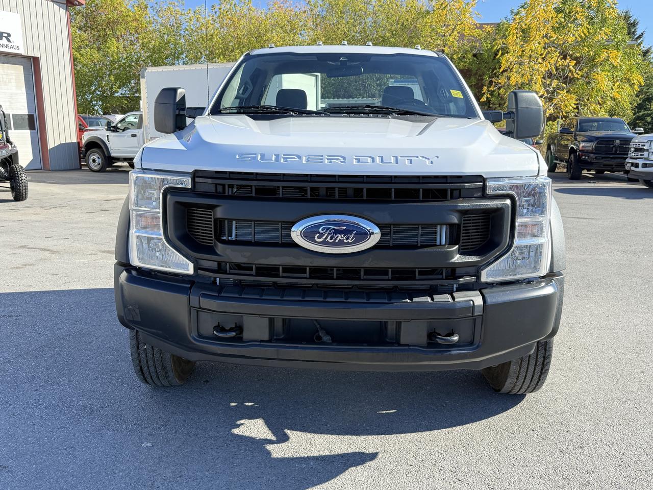 2020 Ford F-550 XLT 4WD Reg Cab 169  WB 84  CA Photo