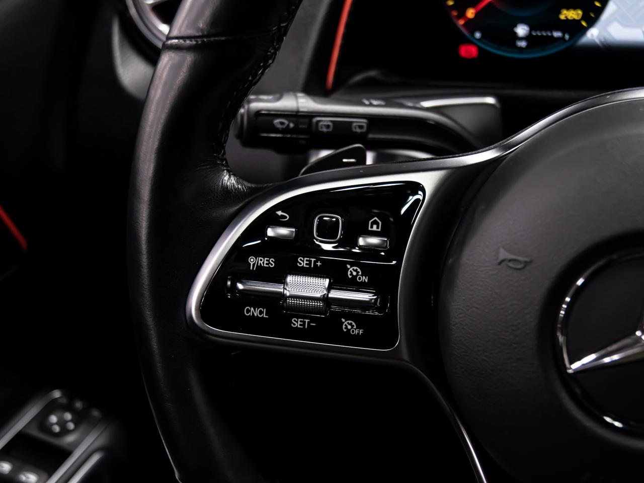 2022 Mercedes-Benz GLB GLB 250 4MATIC SUV BLIND SPOTS NAVI REAR CAMERA Photo