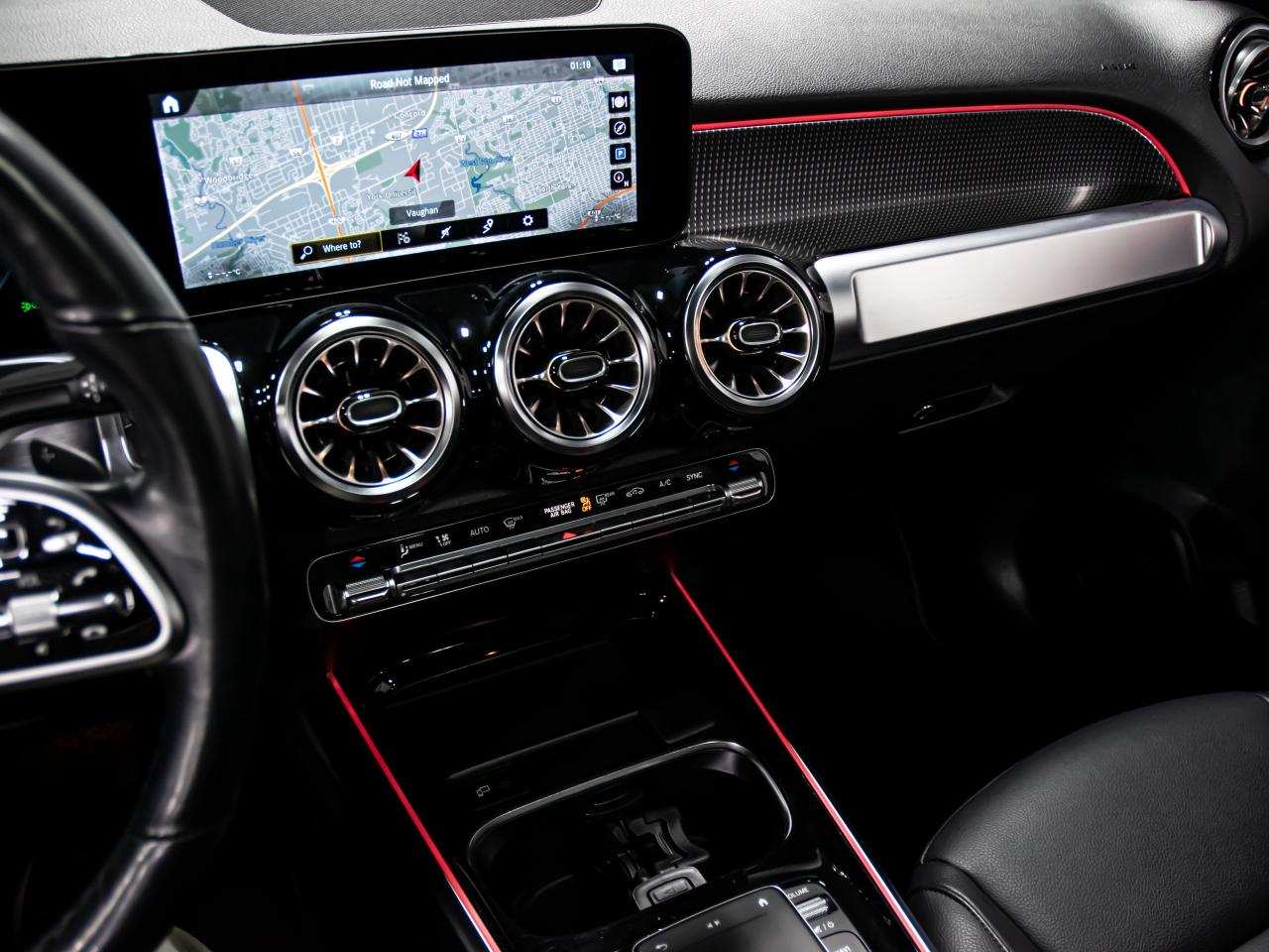 2022 Mercedes-Benz GLB GLB 250 4MATIC SUV BLIND SPOTS NAVI REAR CAMERA Photo