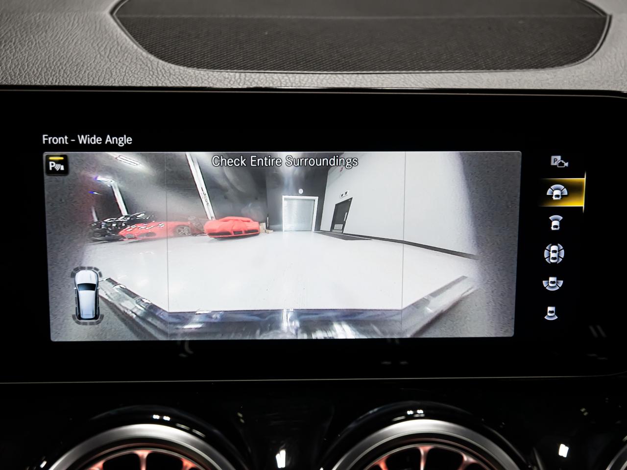 2022 Mercedes-Benz GLB GLB 250 4MATIC SUV BLIND SPOTS NAVI REAR CAMERA Photo