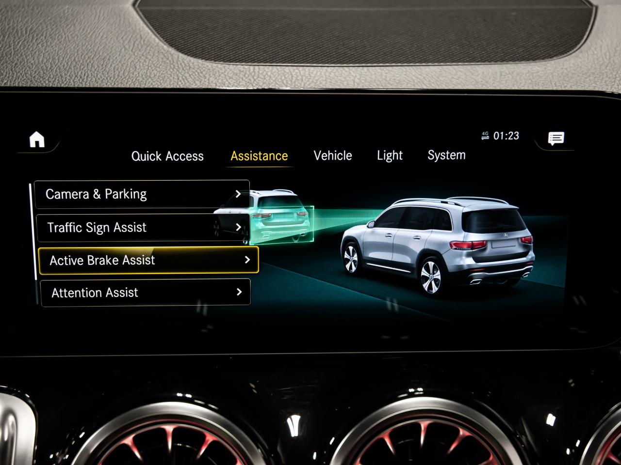 2022 Mercedes-Benz GLB GLB 250 4MATIC SUV BLIND SPOTS NAVI REAR CAMERA Photo