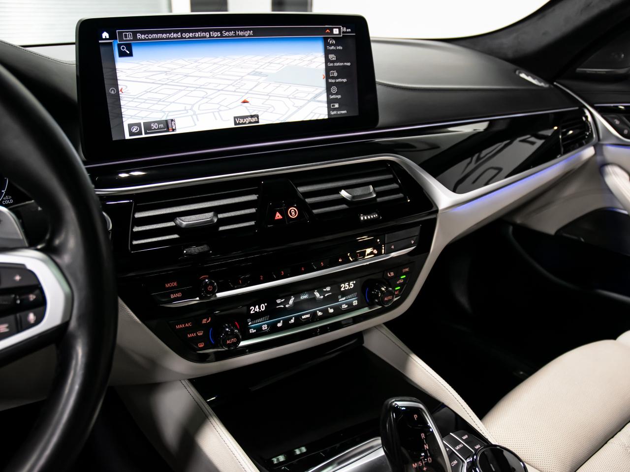 2021 BMW 5 Series M550i xDrive REMOTE PARKING PKG HEADS UP NAVI Photo