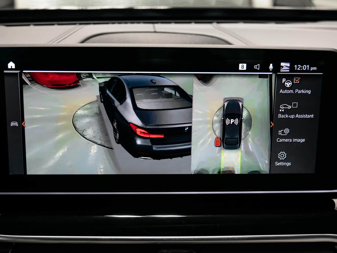 2021 BMW 5 Series M550i xDrive REMOTE PARKING PKG HEADS UP NAVI Photo