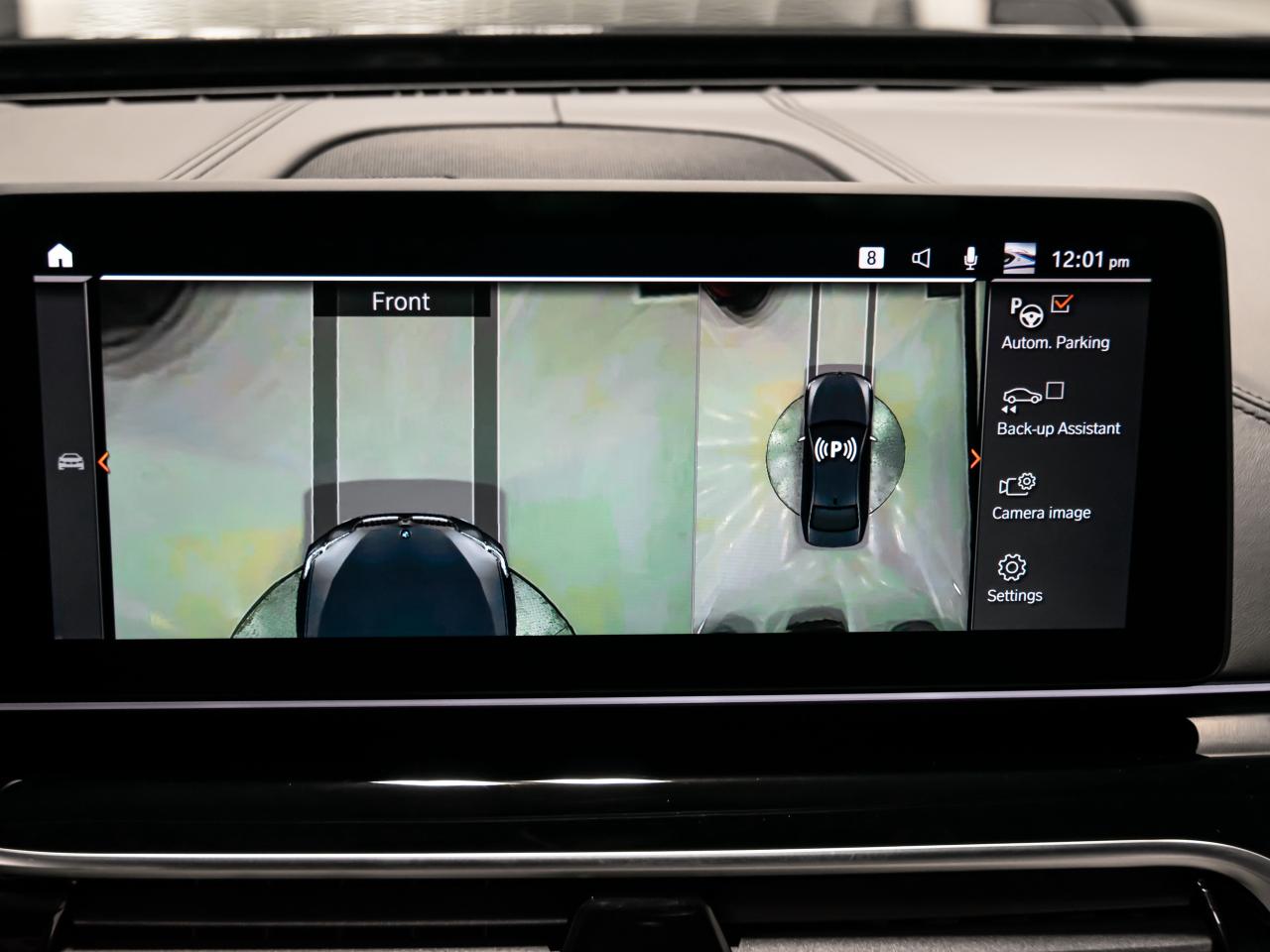 2021 BMW 5 Series M550i xDrive REMOTE PARKING PKG HEADS UP NAVI Photo