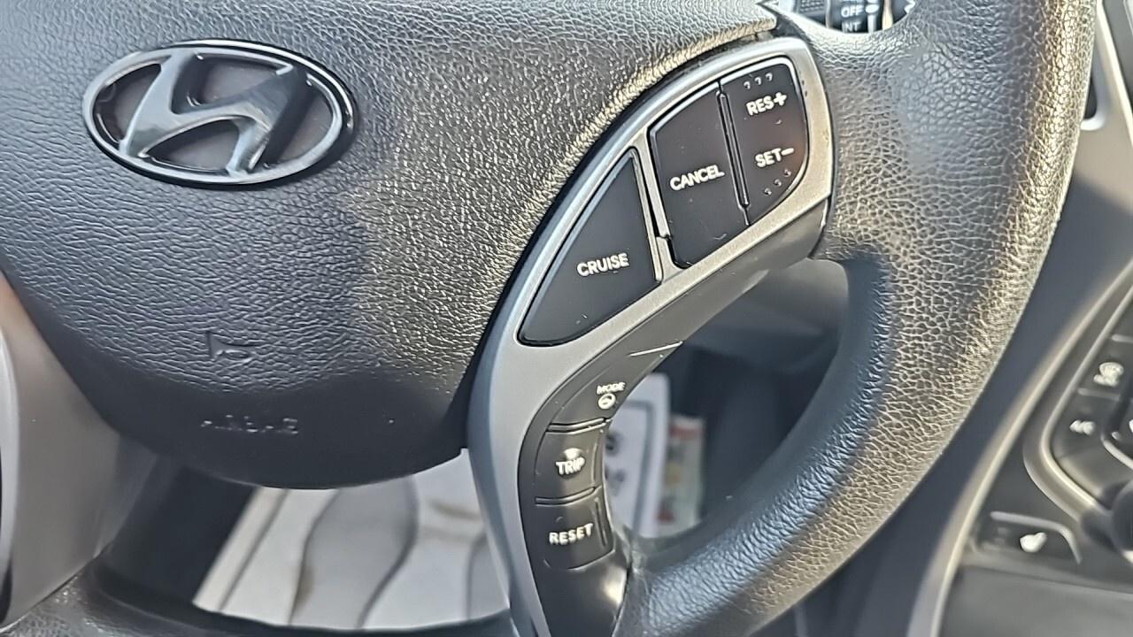 2016 Hyundai Elantra 4dr Sdn Auto Sport Appearance/Sun Roof/Fog Light/R Photo