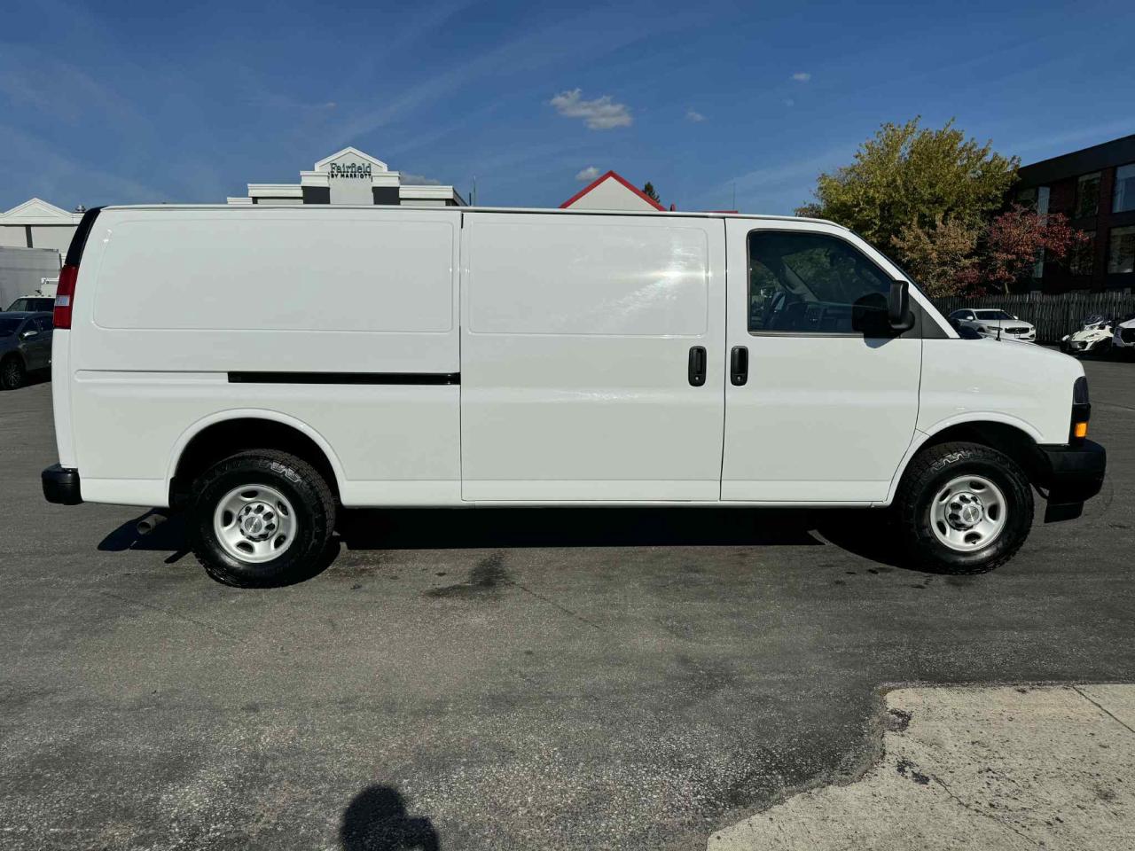 2024 Chevrolet Express RWD 2500 Photo