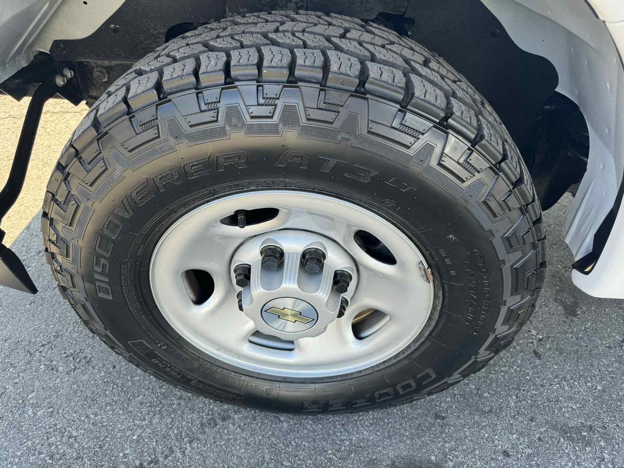 2024 Chevrolet Express RWD 2500 Photo