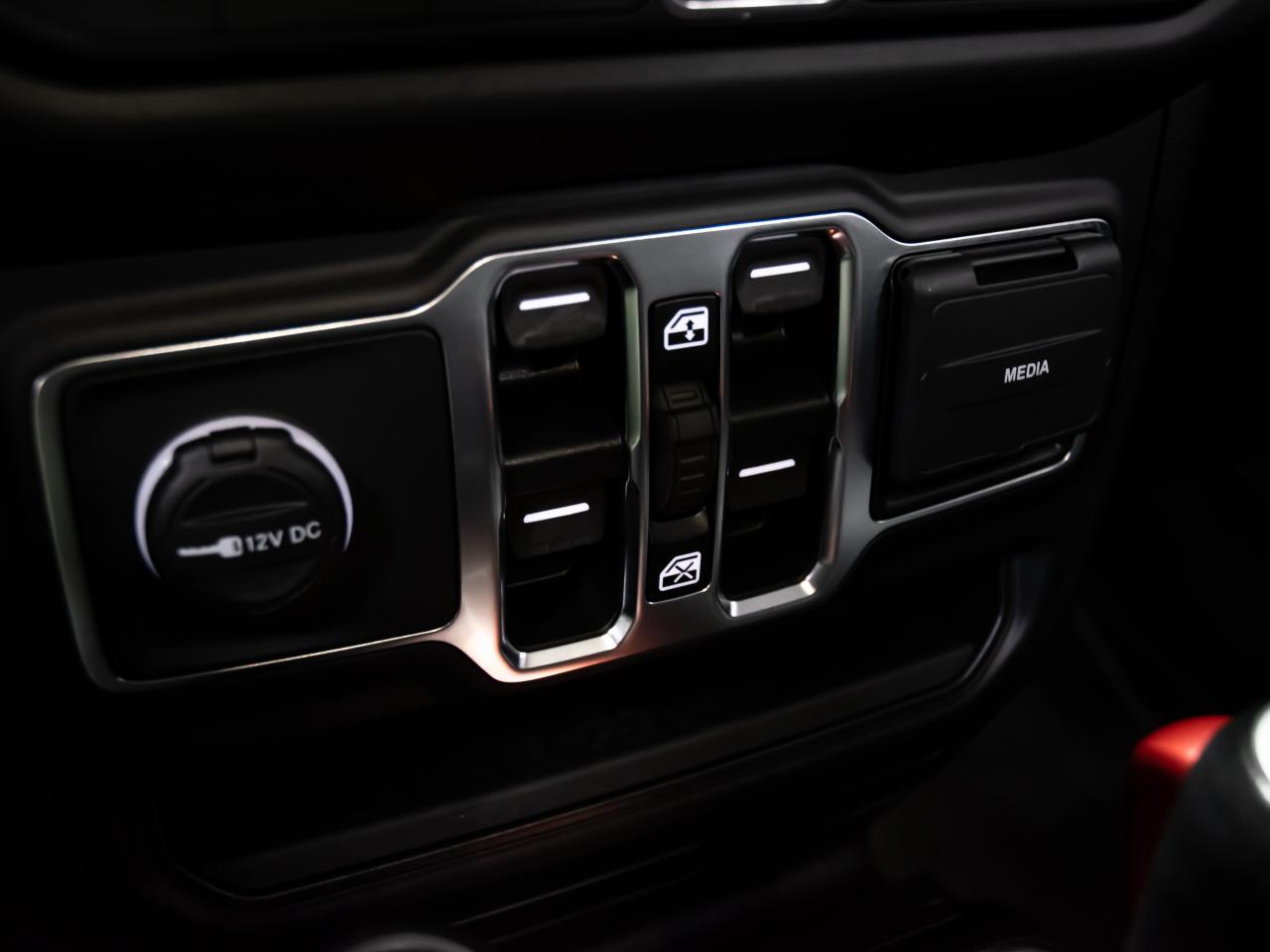 2021 Jeep Wrangler 4xe UNLIMITED SAHARA 4x4 ELECTRIC NAVI REAR VIEW CAM Photo